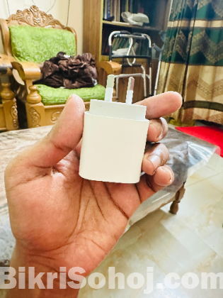 Apple Genuine Adapter